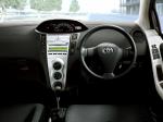 Toyota Vitz 2005 года